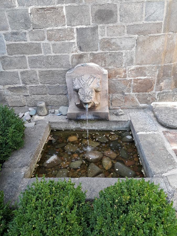 住宅酒店 甘冈 外观 照片